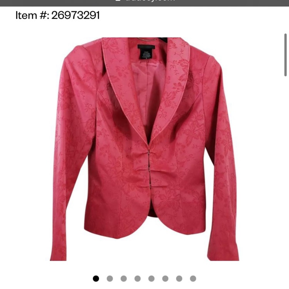 🆕✨RARE NEW GUESS COLLECTION PINK BROCADE BLAZER✨